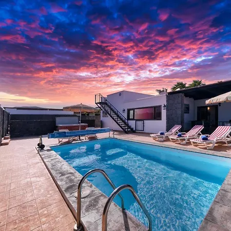 Aurelia Paradise Villa *